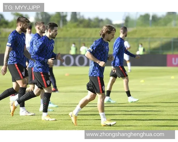 四平初中足球比赛精彩视频直播尽在这里快来观看年轻球员的激情对决