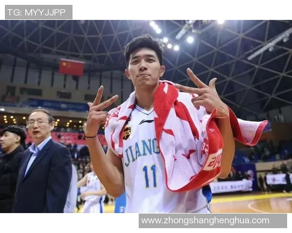 吴冠希在篮球赛场上的精彩表现与职业生涯的成长历程解析