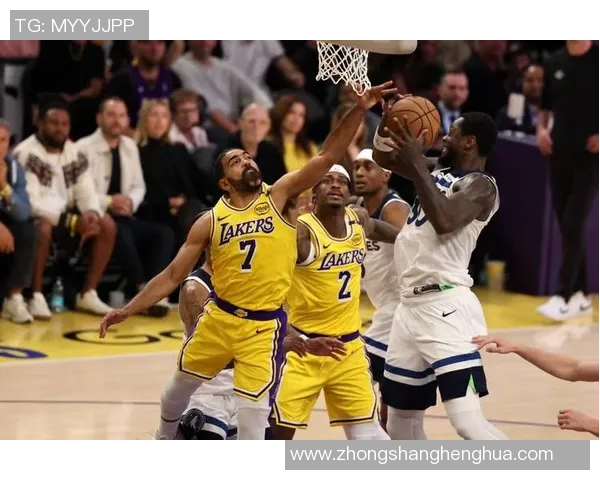 国王勇士激战正酣NBA直播盛况回顾与精彩瞬间分析